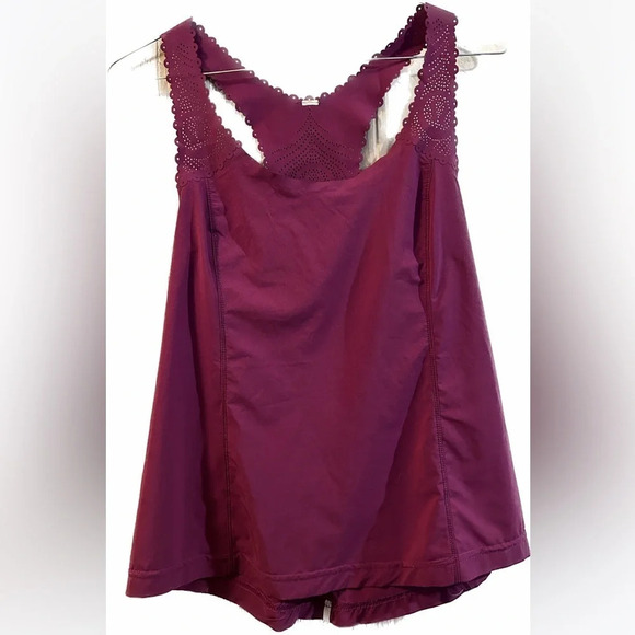 Lululemon Run A Marathon Singlet in Magenta Lulu Symbol Cutout Size 2 Flowy NEW - Picture 1 of 5